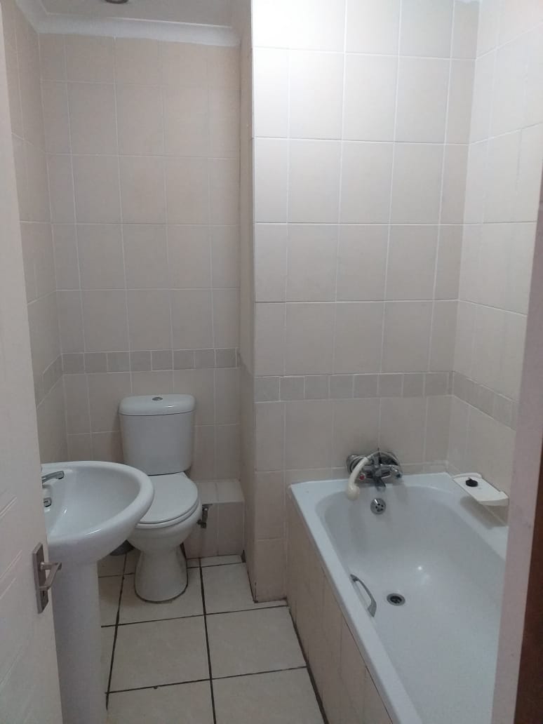 To Let 2 Bedroom Property for Rent in Heiderand Western Cape